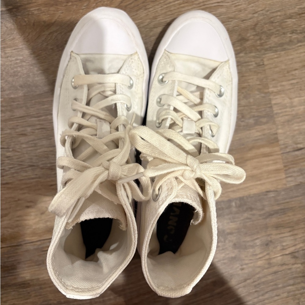 Converse Chuck Taylor All Star High Lugged White Canvas High-Tops size 5 - Picture 6 of 7